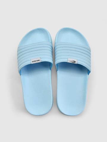 Chaussure basse ' Riever ' Smilodox en bleu : devant