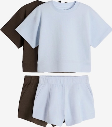 The Set Set in Blue: front