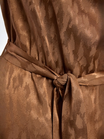 Ana Alcazar Kleid  ' Dasha ' in Braun