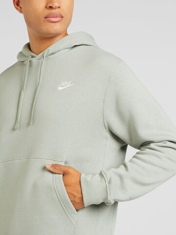 Nike SportswearSweater majica 'Club Fleece' - zelena boja