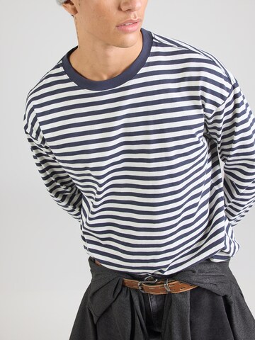 WEEKDAY Μπλουζάκι σε λευκό