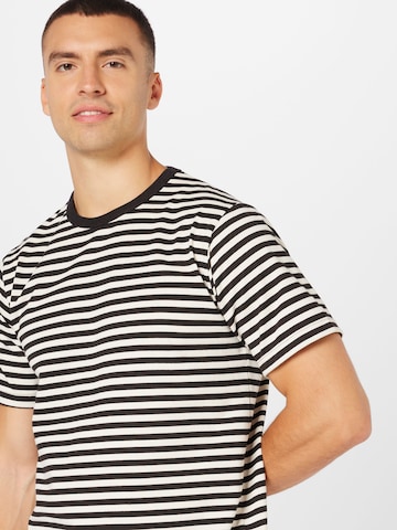 Tricou 'Adrian' de la Les Deux pe maro