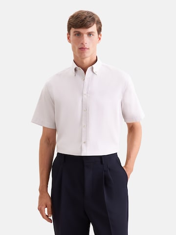 Coupe regular Chemise SEIDENSTICKER en beige : devant