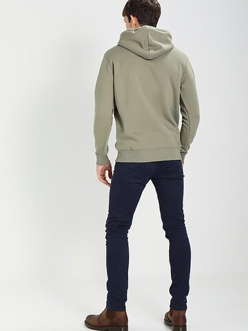 ALPHA INDUSTRIES Sweatshirt 'Basic' in Grün