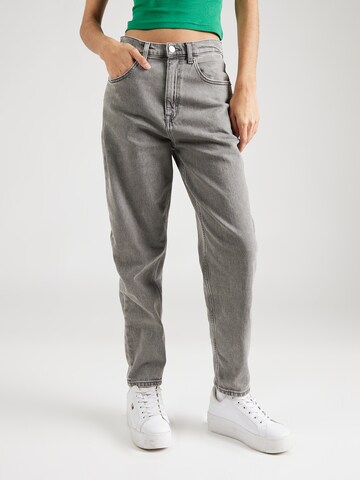 Tommy Jeans Regular Jeans 'MOM JeansS' in Grau: Vorderseite