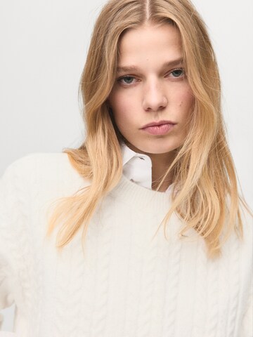 Pulover 'Talcore' de la MANGO pe bej