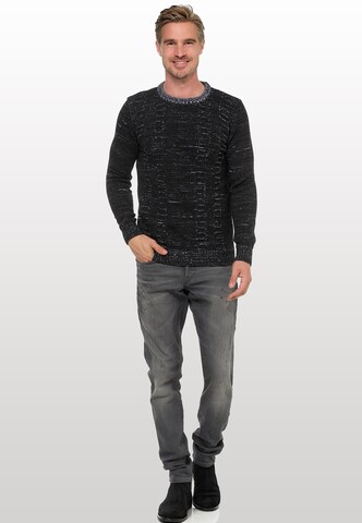 Rusty Neal Pullover in Schwarz