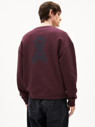 Sweat-shirt ARMEDANGELS en rouge
