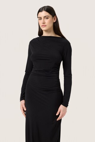 SOAKED IN LUXURY Jurk 'Adjo' in Zwart