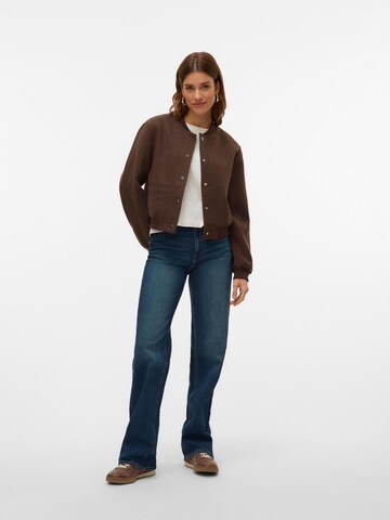 Veste mi-saison 'CHLOE' VERO MODA en marron