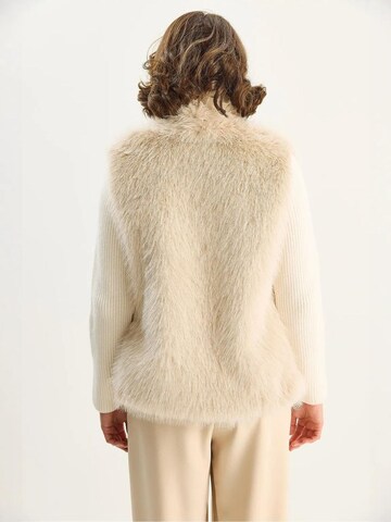 Bianco Lucci Bodywarmer in Beige