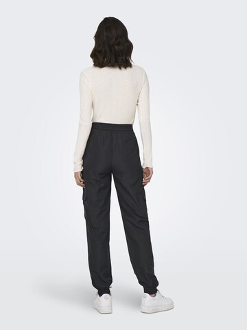 Effilé Pantalon cargo 'Faduma' ONLY en noir