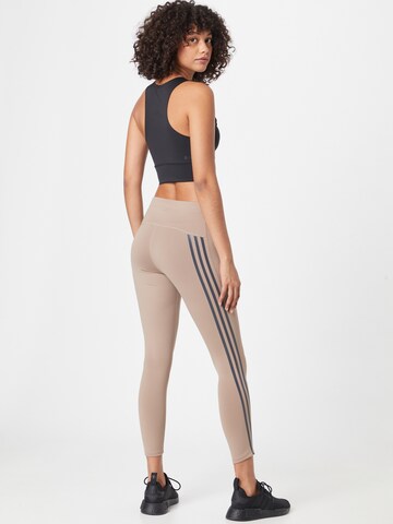 ADIDAS SPORTSWEAR Skinny Παντελόνι φόρμας σε καφέ