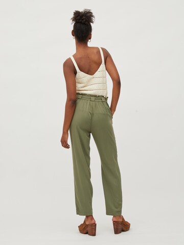 regular Pantaloni 'SEDONA' di VILA in verde