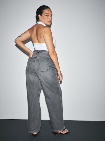 Next Wide Leg Jeans in Grau