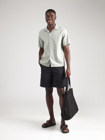 Only & Sons Regular fit Button Up Shirt 'ONSDILEM' in Green