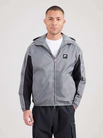 Nike Sportswear Prechodná bunda 'Air' - Sivá