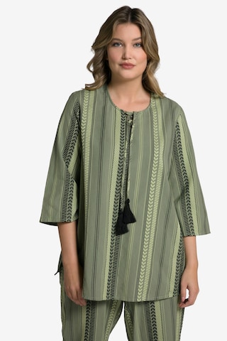 Ulla Popken Tunic in Green: front