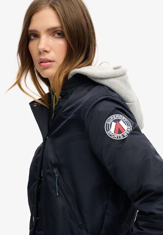Superdry Tussenjas in Blauw