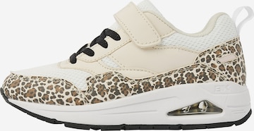 BRITISH KNIGHTS Sneakers ' LENNOX ' in Beige: voorkant