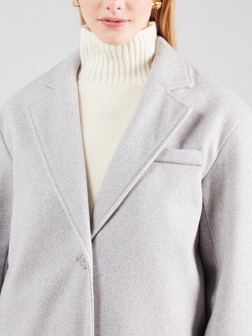 Cappotto di mezza stagione di PIECES in grigio