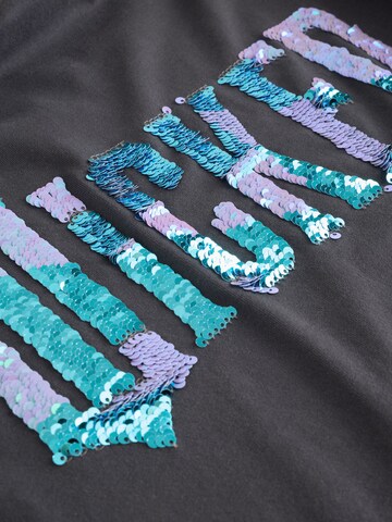 NextMajica - siva boja