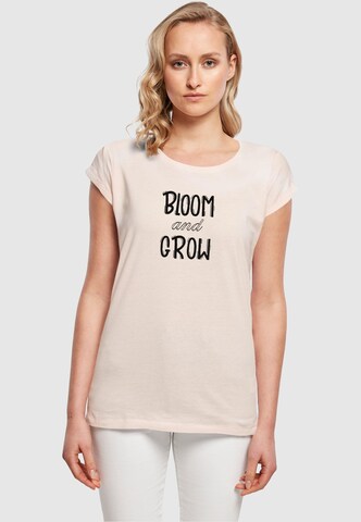 Merchcode Shirt 'Spring - Bloom And Grow' in Roze: voorkant