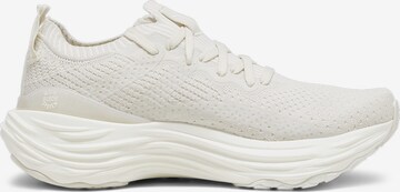 Chaussure de course 'Nitro' PUMA en blanc