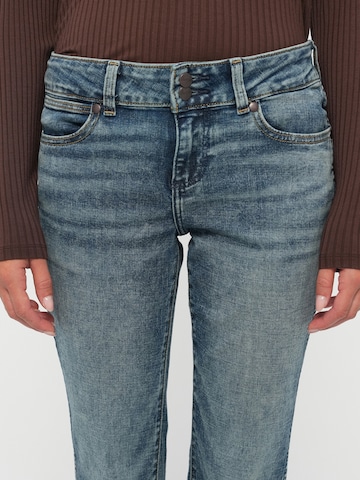 WRANGLER Bootcut Farkut 'CANYON' värissä sininen