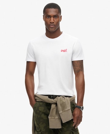 T-Shirt 'Essential' Superdry en blanc : devant