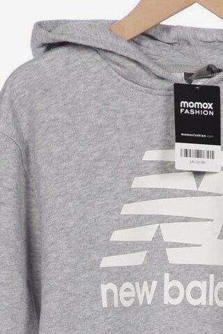 new balance Sweatshirt & Zip-Up Hoodie in S in Grey