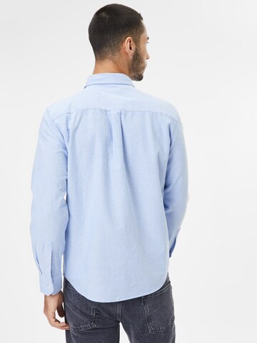 Coupe regular Chemise AÉROPOSTALE en bleu