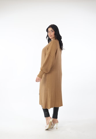 Manteau en tricot Elara en beige