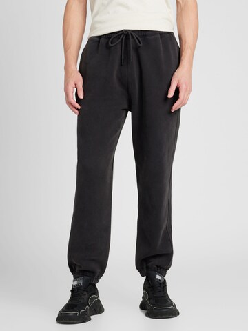 Effilé Pantalon 'ESSENTIAL' Abercrombie & Fitch en noir : devant