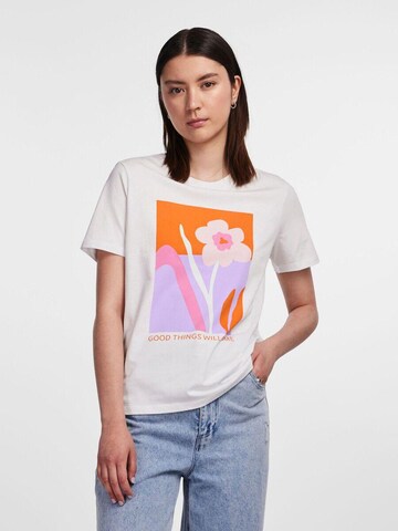 PIECES T-shirt 'Molly' i vit: framsida