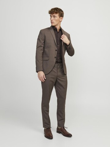 Coupe slim Pantalon à pince JACK & JONES en marron