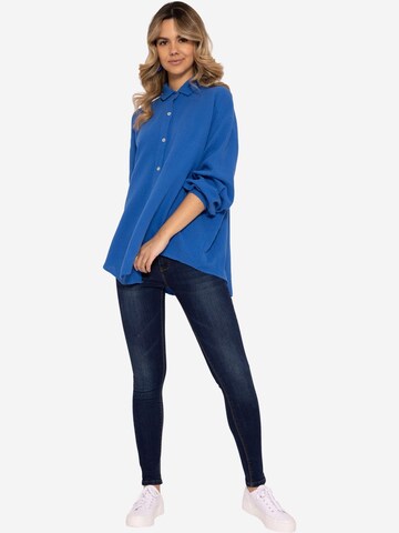 SASSYCLASSY - Blusa em azul