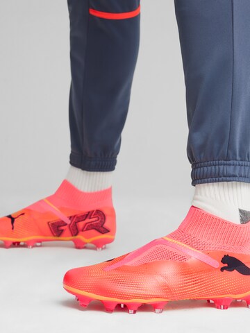 PUMA Футболни обувки 'Future 7 Match' в розово