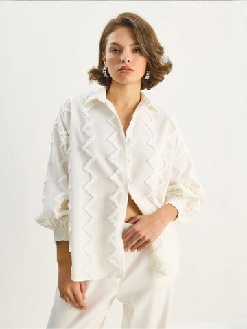 Camicia da donna di Bianco Lucci in bianco