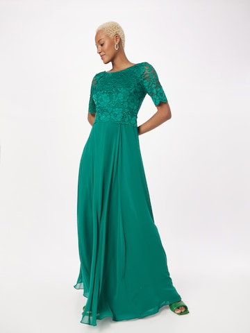 Robe de soirée Vera Mont en vert