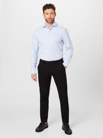 BOSS Black - Slimfit Pantalón chino 'Kaito' en negro