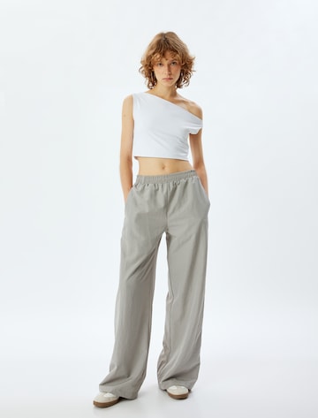 Koton Loosefit Broek in Grijs: voorkant