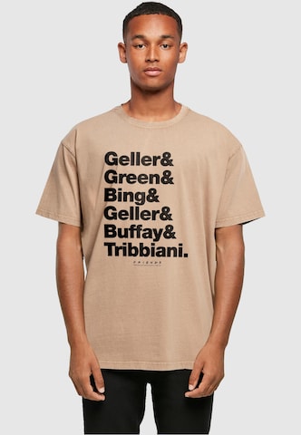 ABSOLUTE CULT Shirt 'Friends - Surnames' in Bruin: voorkant