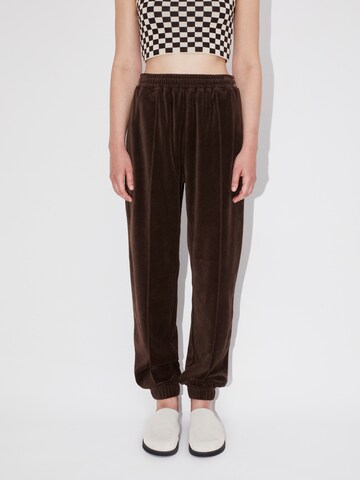 Loosefit Pantalon 'Tara' LeGer by Lena Gercke en marron : devant