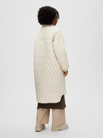 SELECTED FEMME Płaszcz przejściowy 'Mia' w kolorze biały