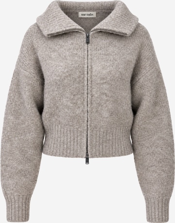 noar studios FLUFFY QUARTER ZIP in Beige: Vorderseite