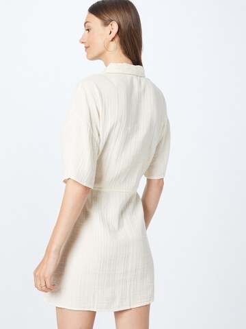 Abito camicia di NLY by Nelly in beige