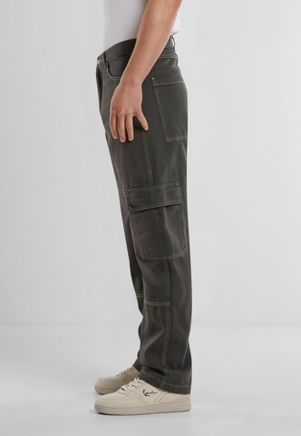 regular Pantaloni cargo di Karl Kani in grigio
