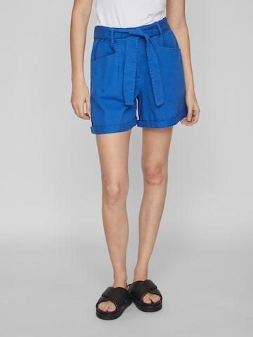 VILA Regular Shorts 'LINDAS' in Blau: predná strana