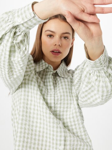 Monki Blouse in Green